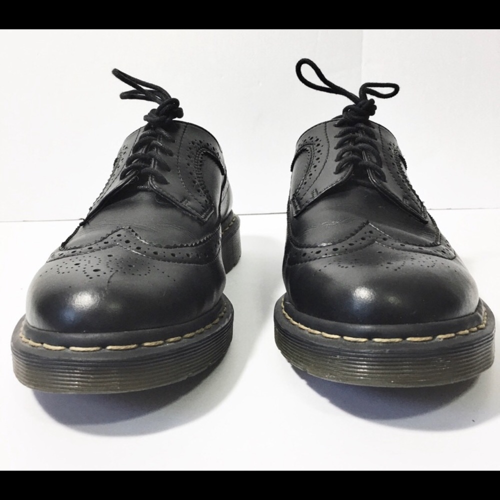 Men’s Dr. Martens Shoes Size 11 US